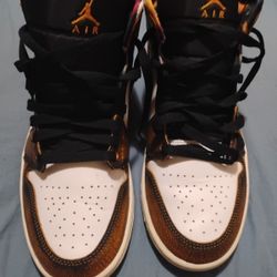 Men's Nike Air Jordan 1 Mid Retro Taxi Yellow, Black And White Size 8.5