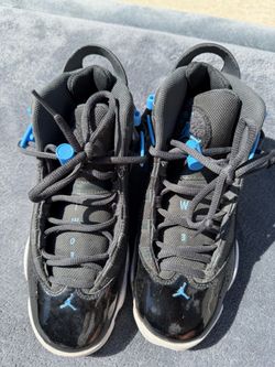 Air Jordan 6 Rings Black Blue Sneakers (4.5Y)