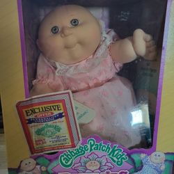 Vintage Collectable Cabbage Patch Preemie Doll 
