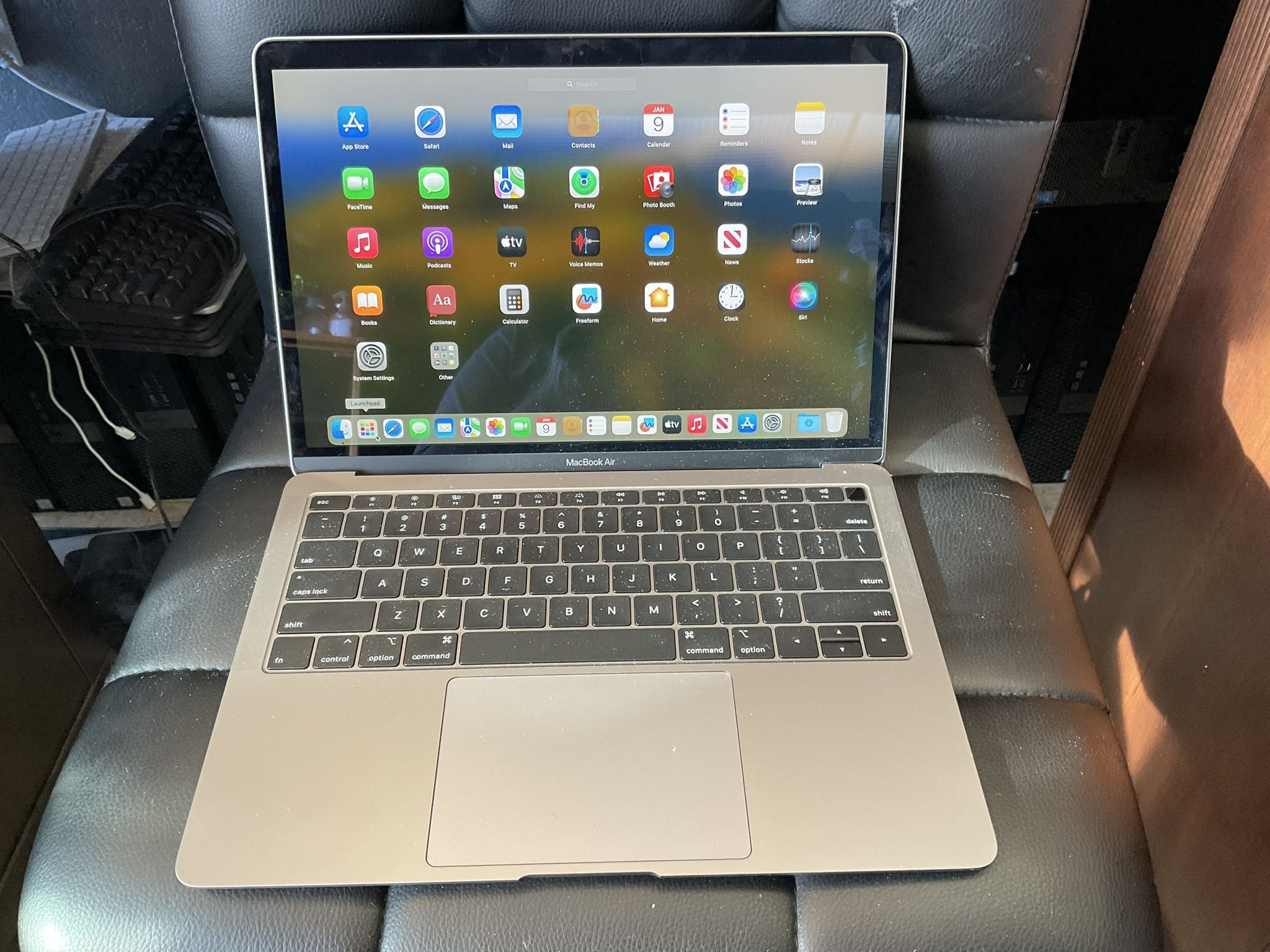 MacBook Air 13" - Mac OS Sonoma