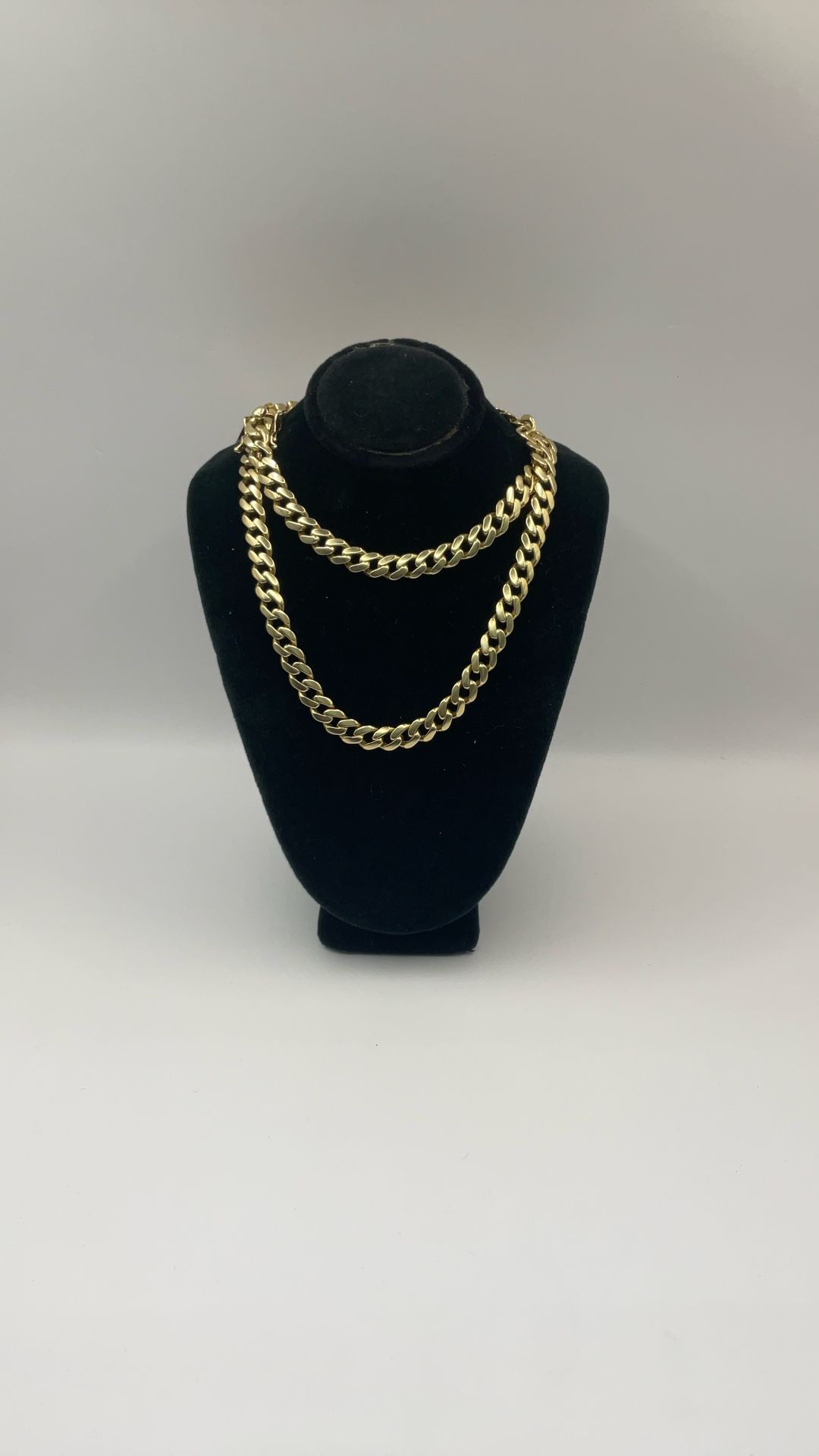 14 Karat Yellow Gold, Cuban Link Chain