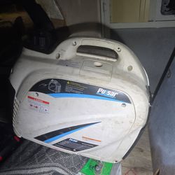 Pulsar PG23OOiS inverter generator