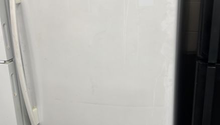 Whirlpool Dryer Gas Upright Freezer XL Capacity
