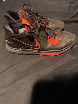 Kyrie 5 - Size 10.5