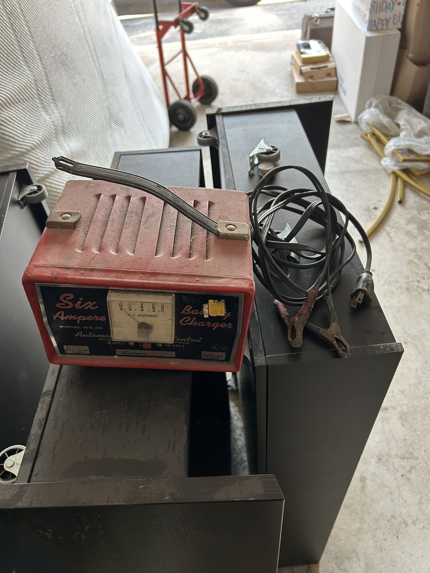 Vintage Schumacher Model WS-20, 6Amp Battery Charger for 6V & 12V