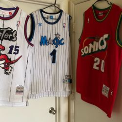 3 Jersey Size Large 45$