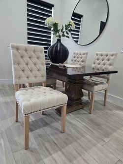 Dining Room Table with 6 Chairs