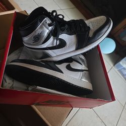 Jordan 1 High OG Metallic Silver