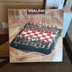 Large Wooden Christmas Chess Board With All The Pieces.  Paid 300. Selling For 100