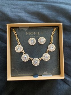Necklace with earrings