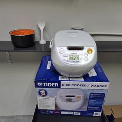 Tiger 5.5 Cup Rice Cooker And Warmer