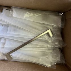35 Cabinet pullers