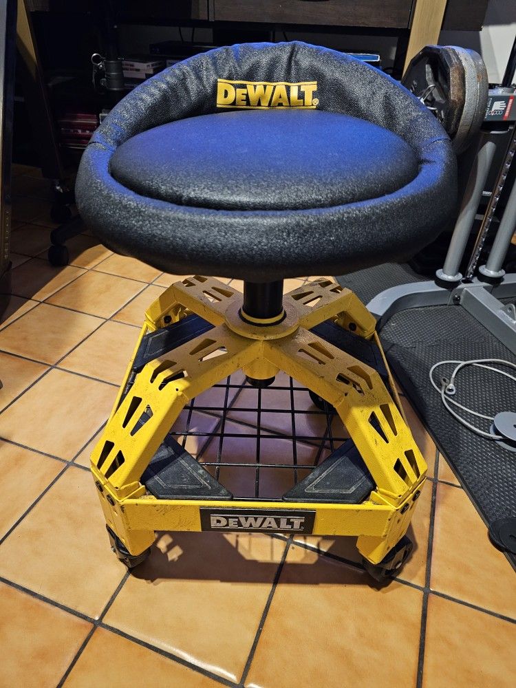 Dewalt Metal Heavy Duty Mechanic Adjustable Height Rolling On Wheels Mobile Garage Shop Stool Seat Chair