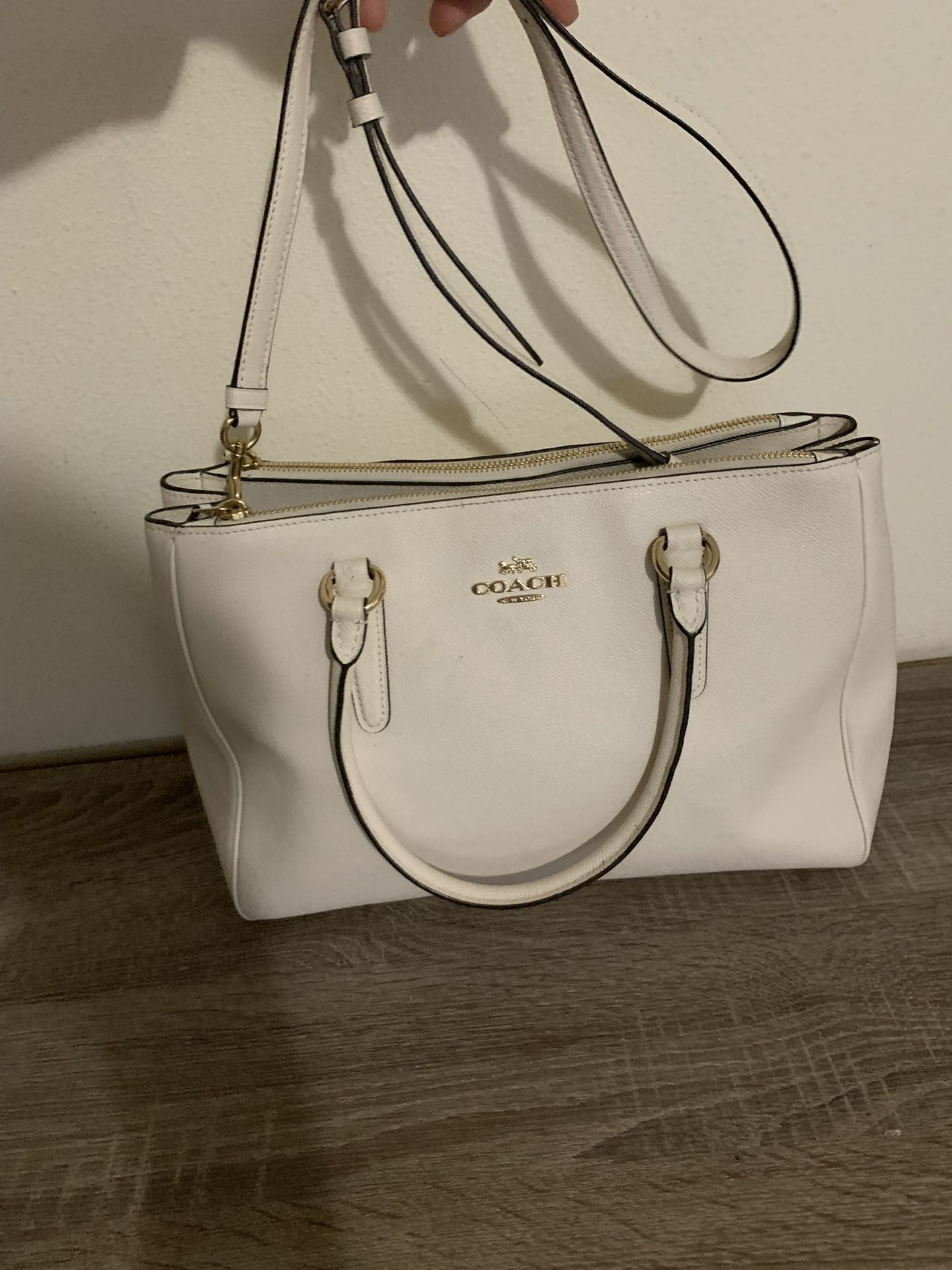 Coach Purse / Bag Like New 