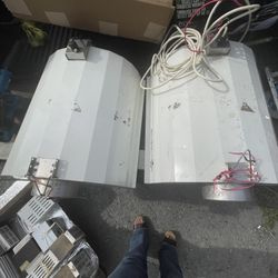 Super-Sweet Grow Op: Ballasts(9), Hoods(4) Bulbs And Cords