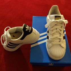 Adidas Superstar