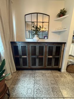 China Cabinet (vitrina)