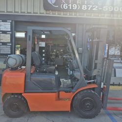 ** Komatsu 5k All Terrain Forklift **