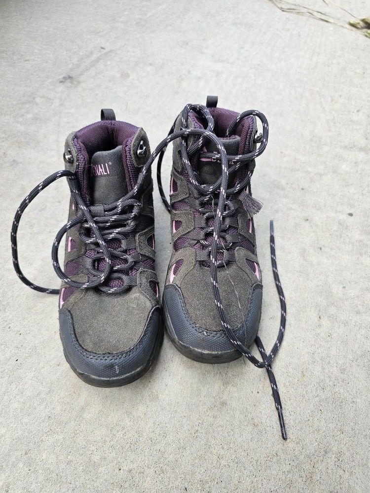 Denali Girls Hiking Boots