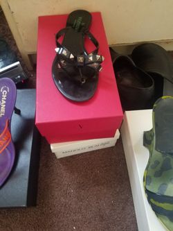 AUTHENTIC WOMEN'S SANDALS