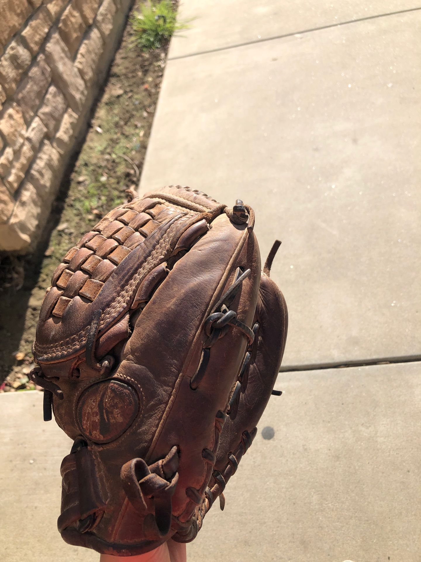 Nokona baseball/softball glove