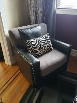Sofa set 1500.00 or best offer