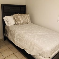 Twin Bed With Mattress 