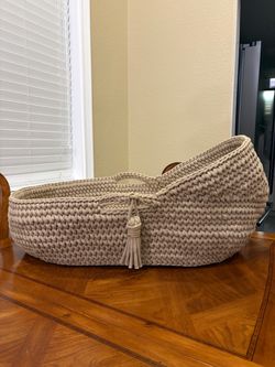 Moses bassinet