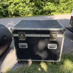 Road Case 35x27x27 - $100 OBO