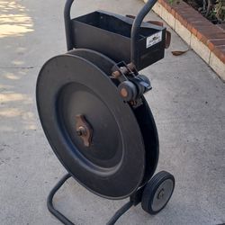 STRAPPING  MACHINE  WHIT  TOOLS  AND  CLIPS  +  METAL  COIL 