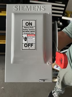 Heavy Duty 30 Amp 600-Volt 3-Pole Indoor Fusible Safety Switch