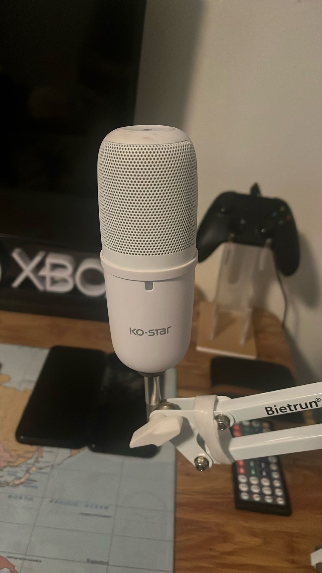 White KO-STAR Mic And White mic arm for Desk.