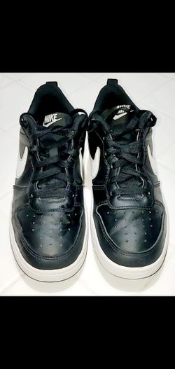 Nike Court Borough low 2GS kids sneakers.  Size 5.5 Y