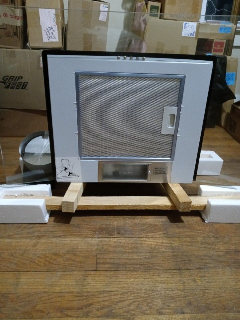 30 inch Convertible Glass Kitchen Ventilation Hood with 400-CFM Fan
GXW6530DXS