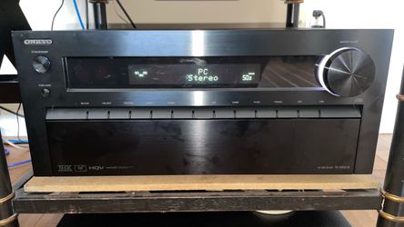 Onkyo TX-NR818 reciever