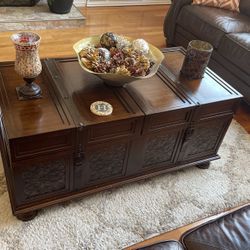 Coffee:Sofa Table Set