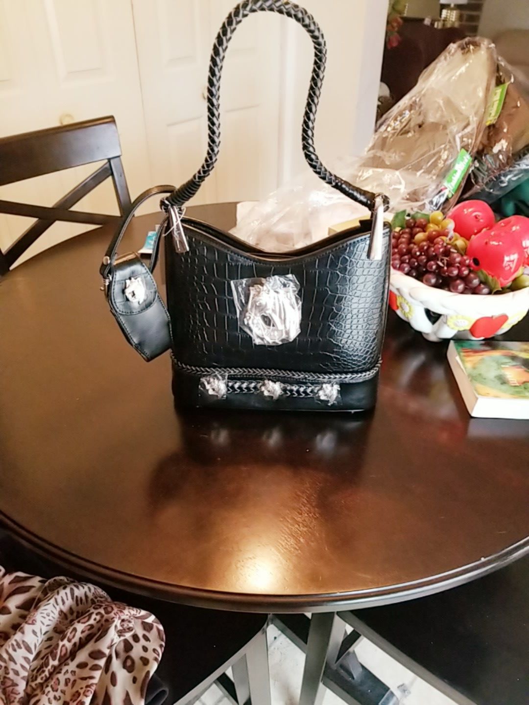 Leather handbag