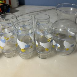 6 Vasos Y La Jarra  $12