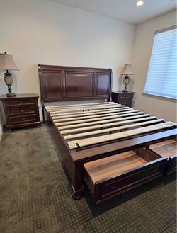4-Piece Dark Wood Bedroom Set