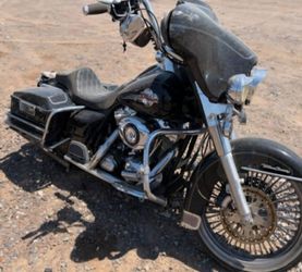 2007 HARLEY-DAVIDSON FLHTCU for parts