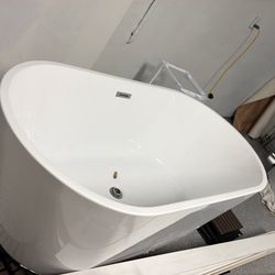Free standing tub