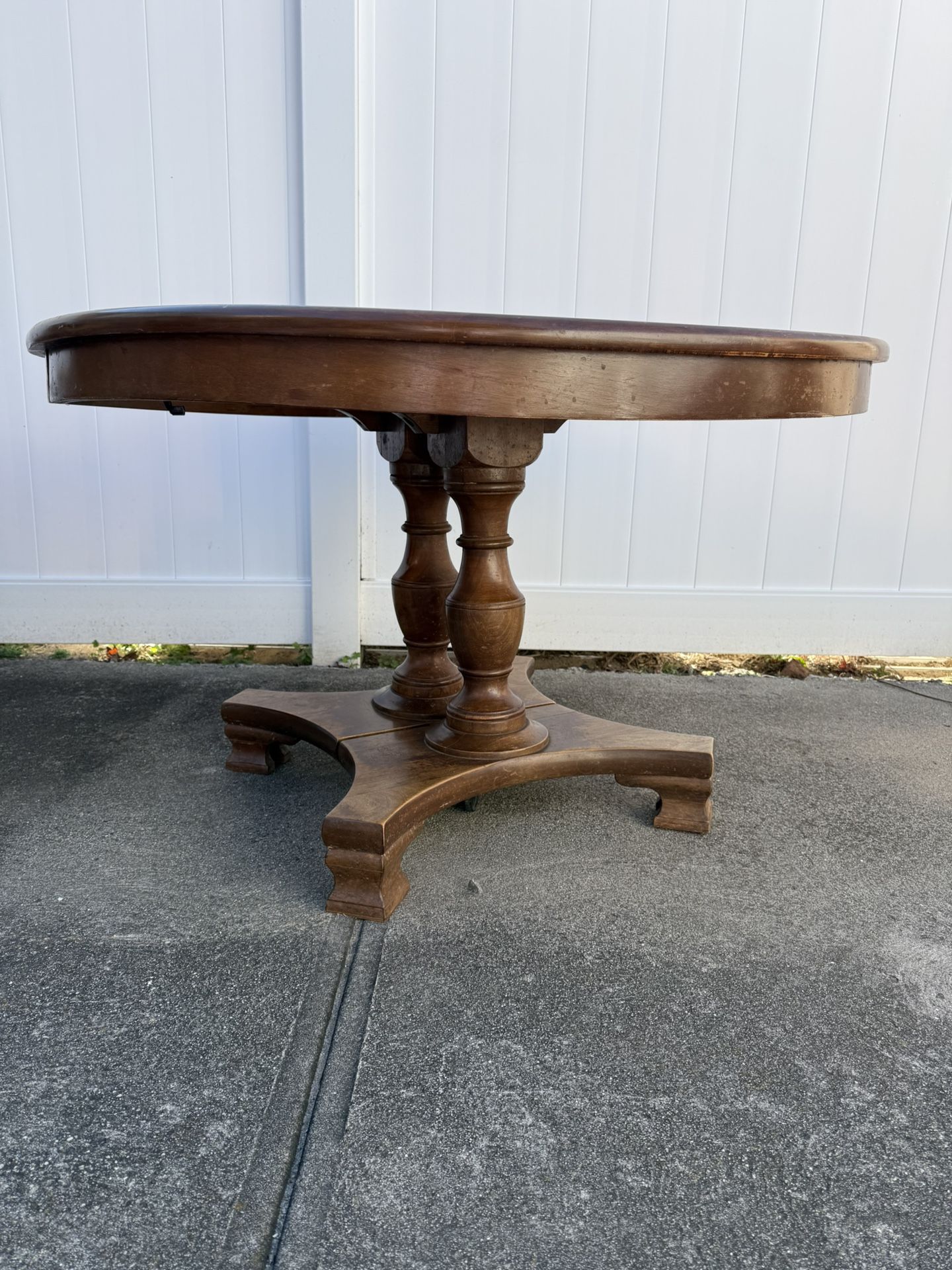 Vintage 48” Dining Table + 3 Leaves (Jefferson Wood Co.)