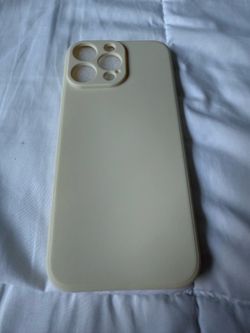 Cream Silicone iPhone 16 Pro/Pro Max Phone Case