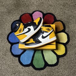 Air Jordan 1 High Taxi