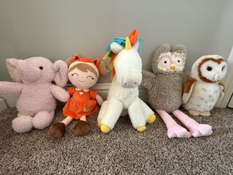 Stuffed Animals Barely Used. Clean & from a Non-Smoking Home.