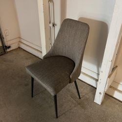 MOVING! Must Go This Week! Like New Set 4 Dining Chairs 