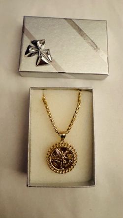 14k gold necklace and pendant