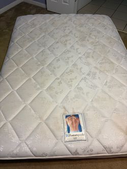 Queen mattress/ colchones