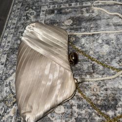 La Regale Purse