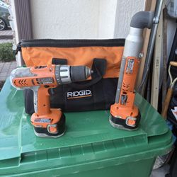 RIDGID 12V Drill & Right-Angle Drill with Bag – No Charge